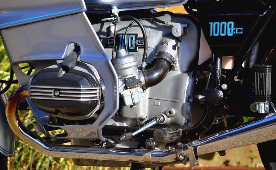 R100RS-005