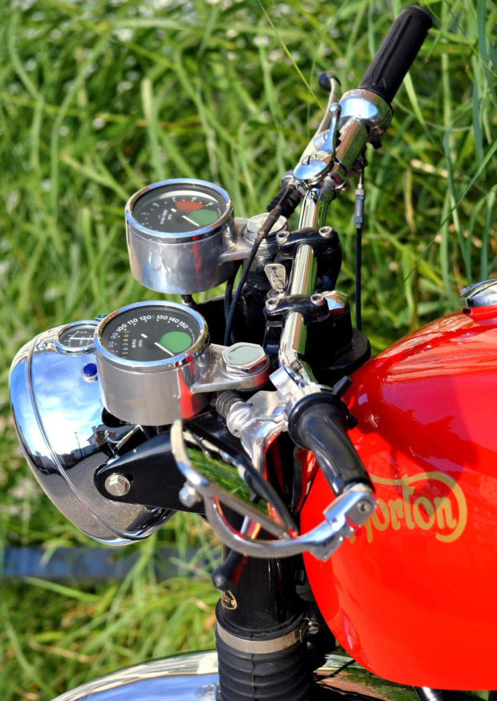 norton-commando-750-FASTBACK-133289-7 norton-commando-750-FASTBACK-133289-7