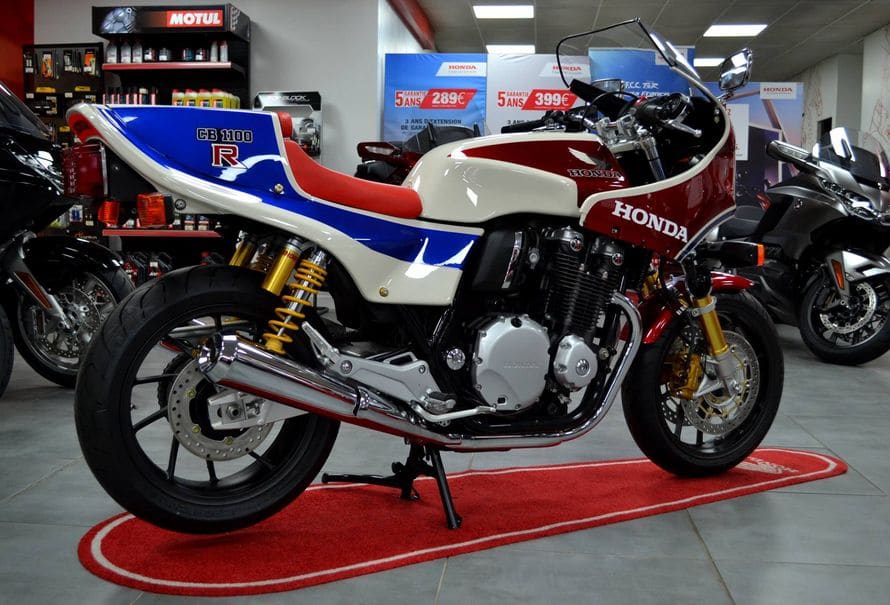 presentation-cb1100-kb-style-concess-cergy6