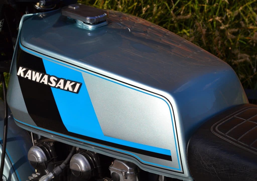 Kawasaki 1000 Z2R 008
