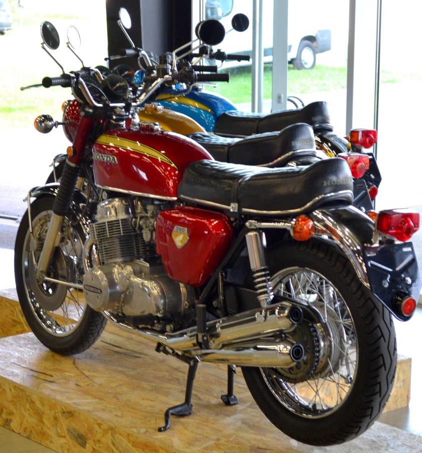 La_Sandcast_au_Cafe_Racer-000