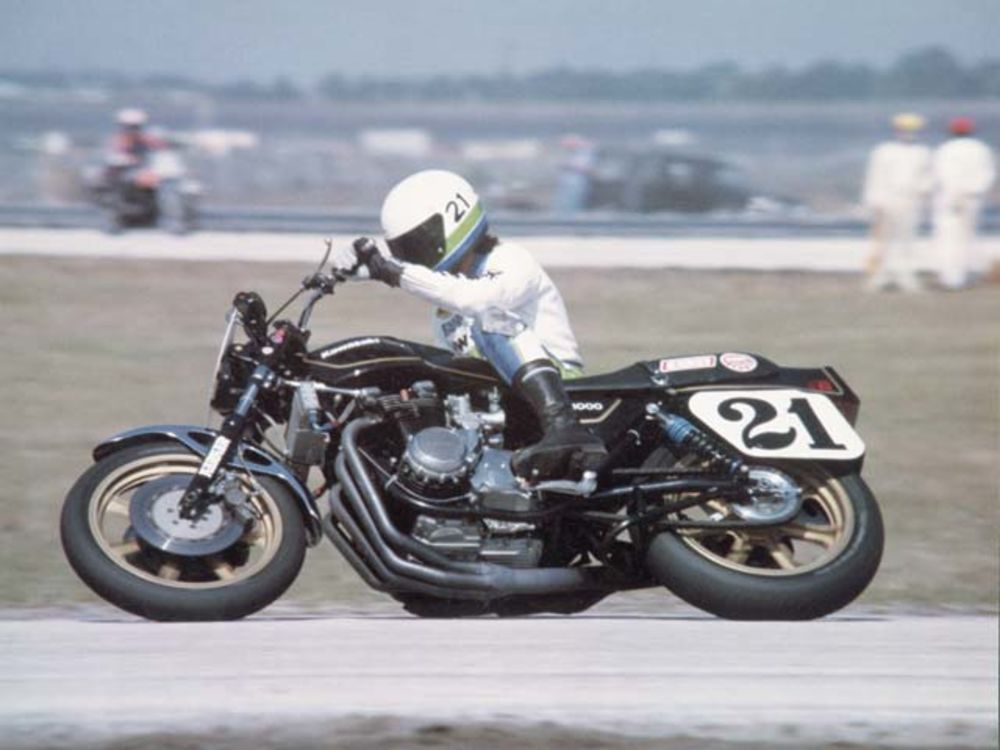 122_0412_Lawson_11z1980_Kawasaki_MkII_KZ1000Full_Left_Side_View