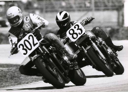 Greg Hansford (302) devant Steve Mac Laughlin (83)