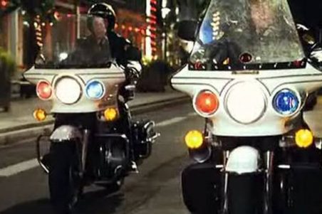 99-francs-kawasaki-kz-1000-p-crop-c0-5__0-5-700x394-70