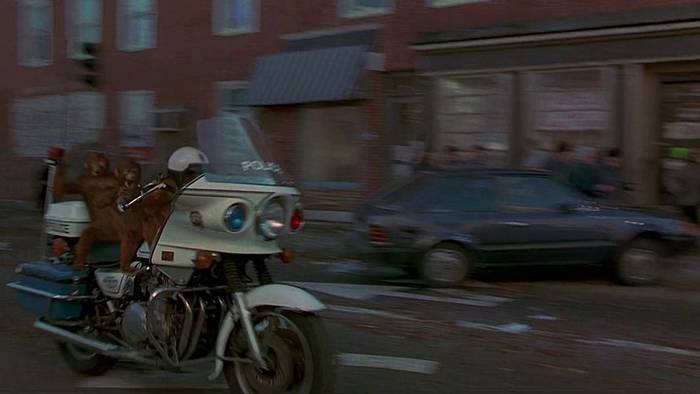 jumanji-suzuki-gs-1000-crop-c0-5__0-5-700x394-70