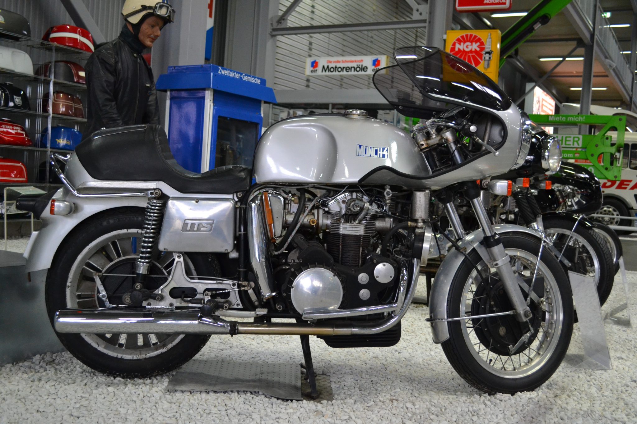 DSC_9044 DSC_9044